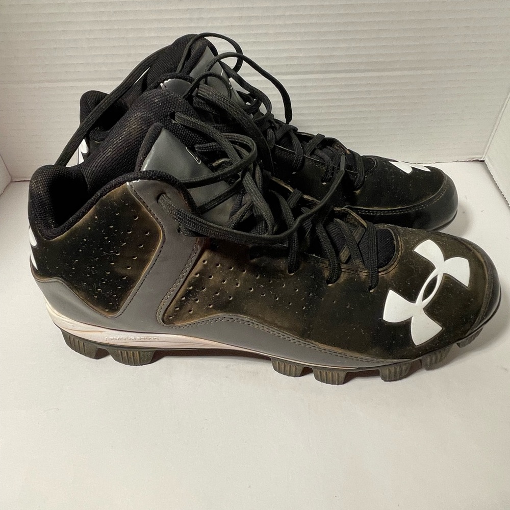 Under Armour MLB Authentic Baseball Cleats Mens 11 Black White MidTop Training